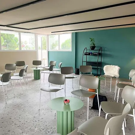 Première Classe Montpellier Est - Parc Des Expositions - Aéroport Hotel 2*
