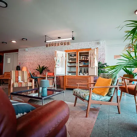 ホテル Greet Montpellier Aeroport Parc Des Expos モーギオ