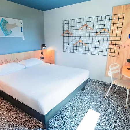 Greet Montpellier Aeroport Parc Des Expos 2* モーギオ